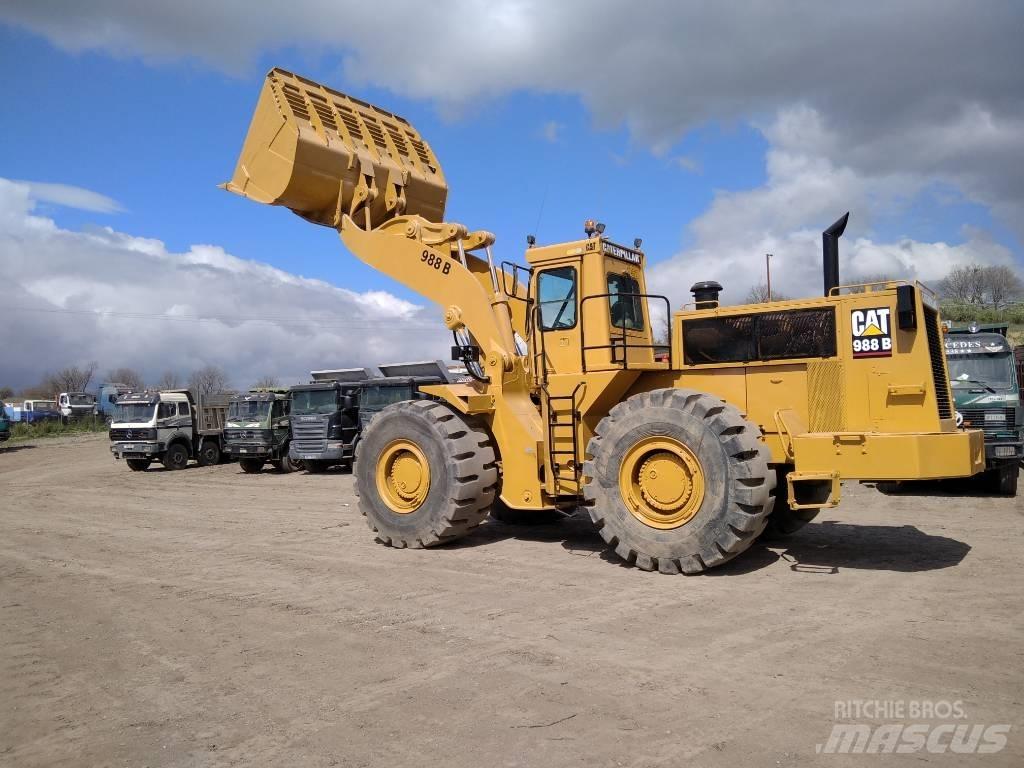 CAT 988B Фронтальні навантажувачі