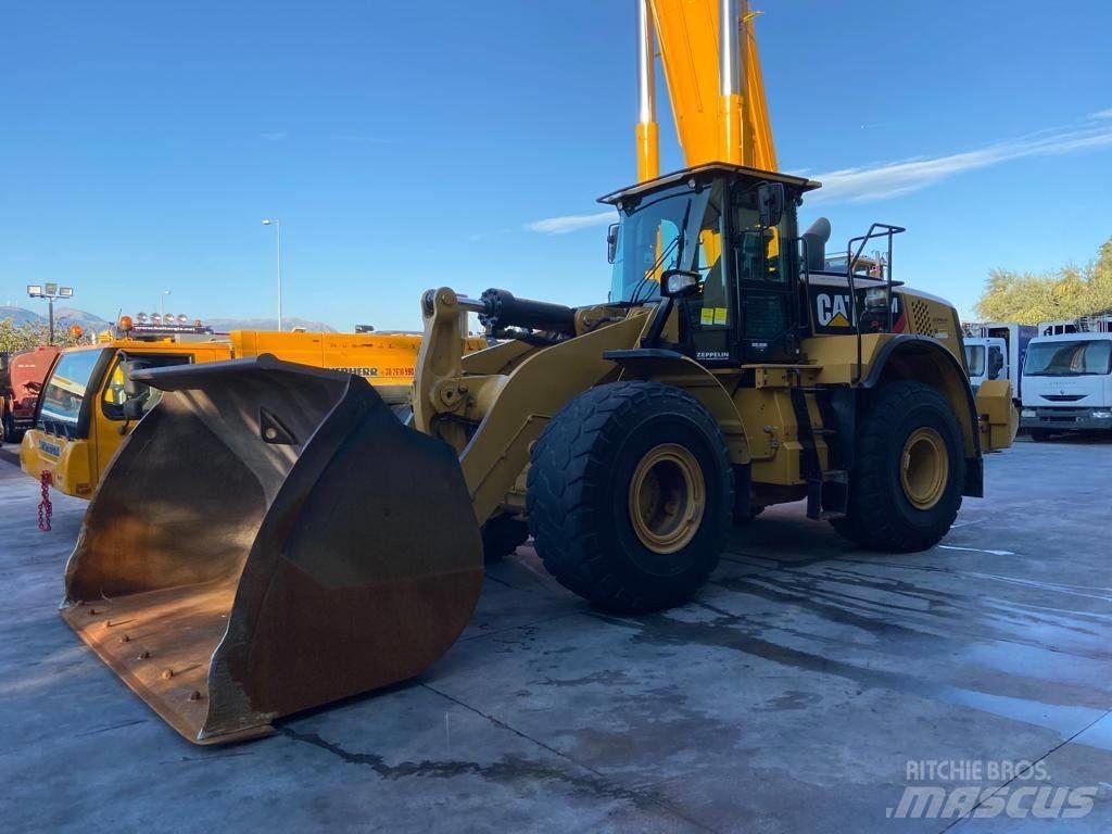 CAT 972M XE Фронтальні навантажувачі