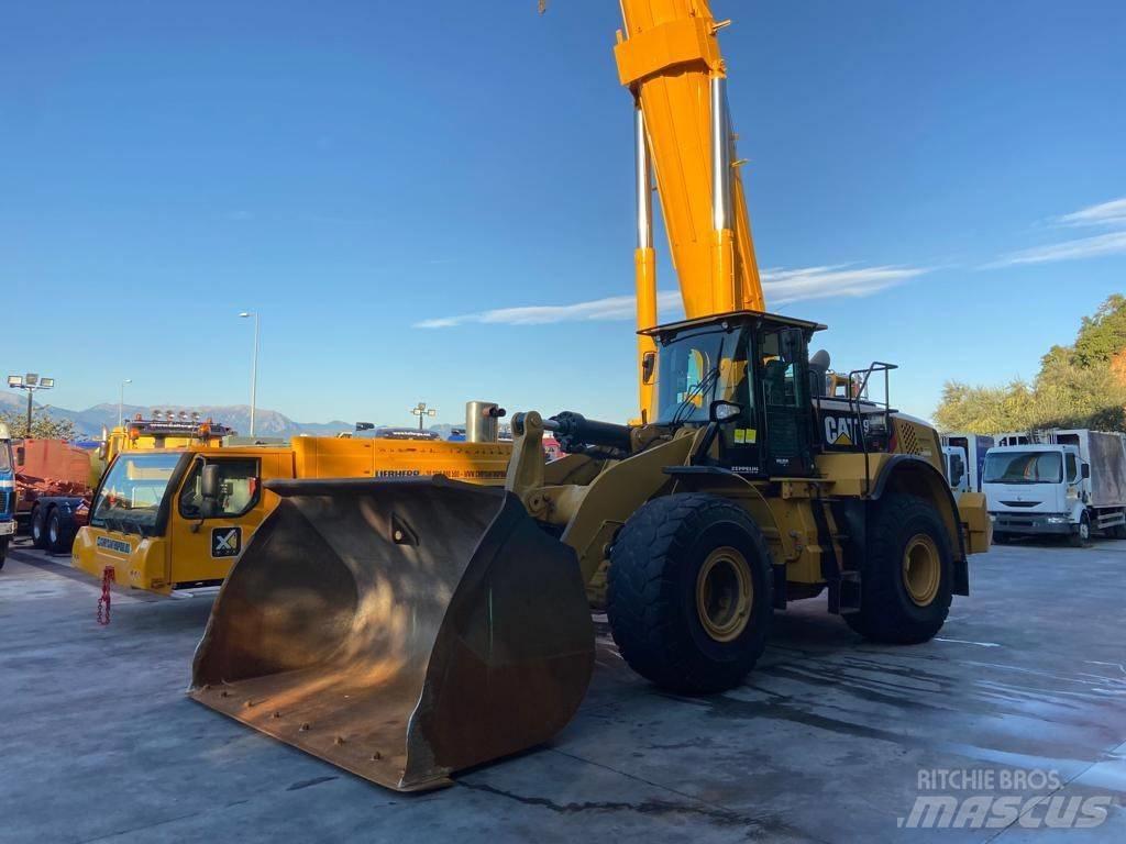 CAT 972M XE Фронтальні навантажувачі