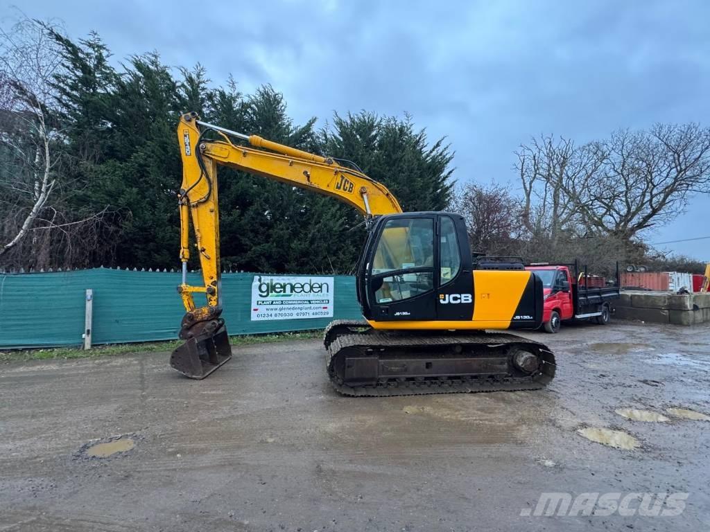 JCB JS 130 Гусеничні екскаватори