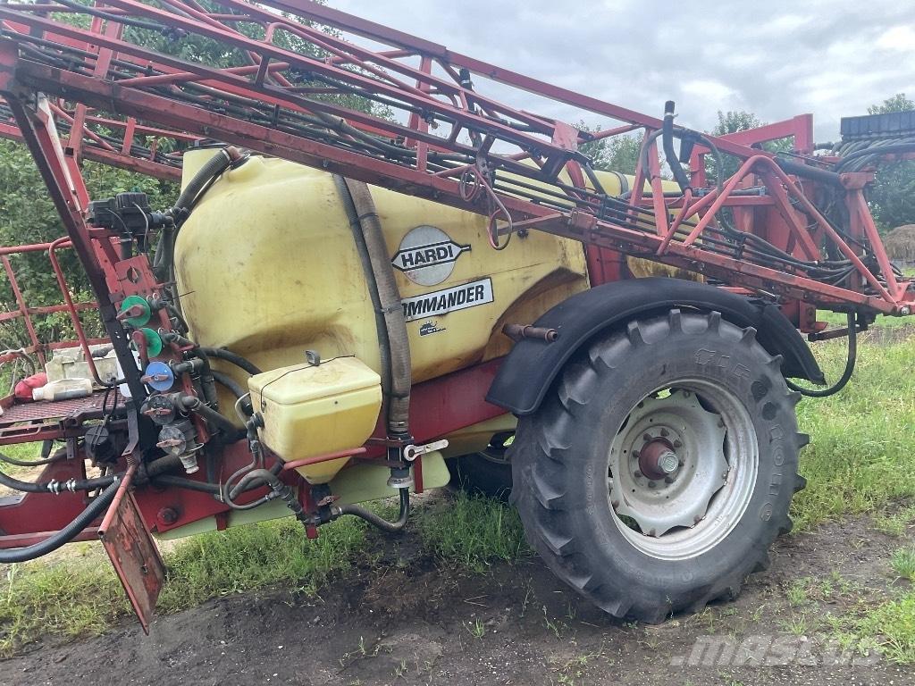 Hardi Comander Причіпні обприскувачі
