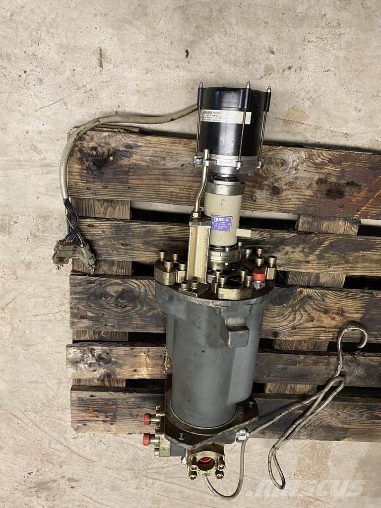 Liebherr A934C Гідравліка