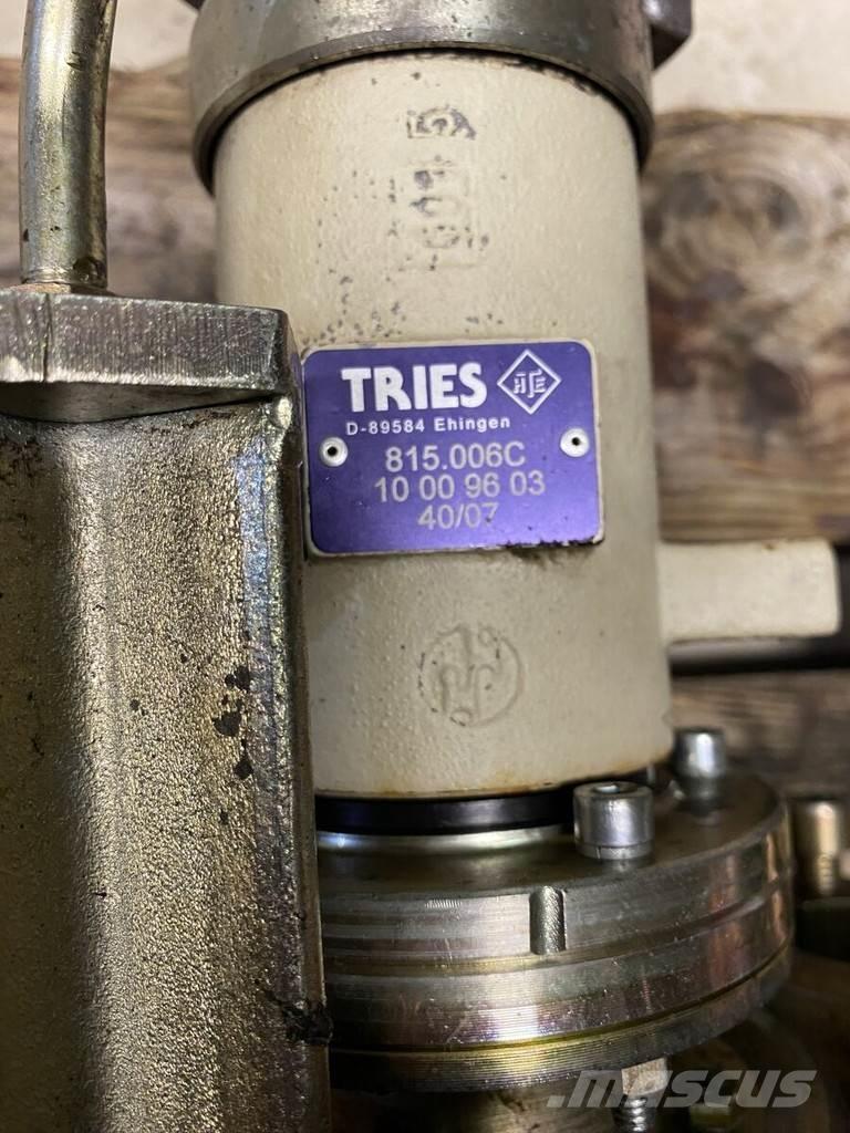 Liebherr A934C Гідравліка