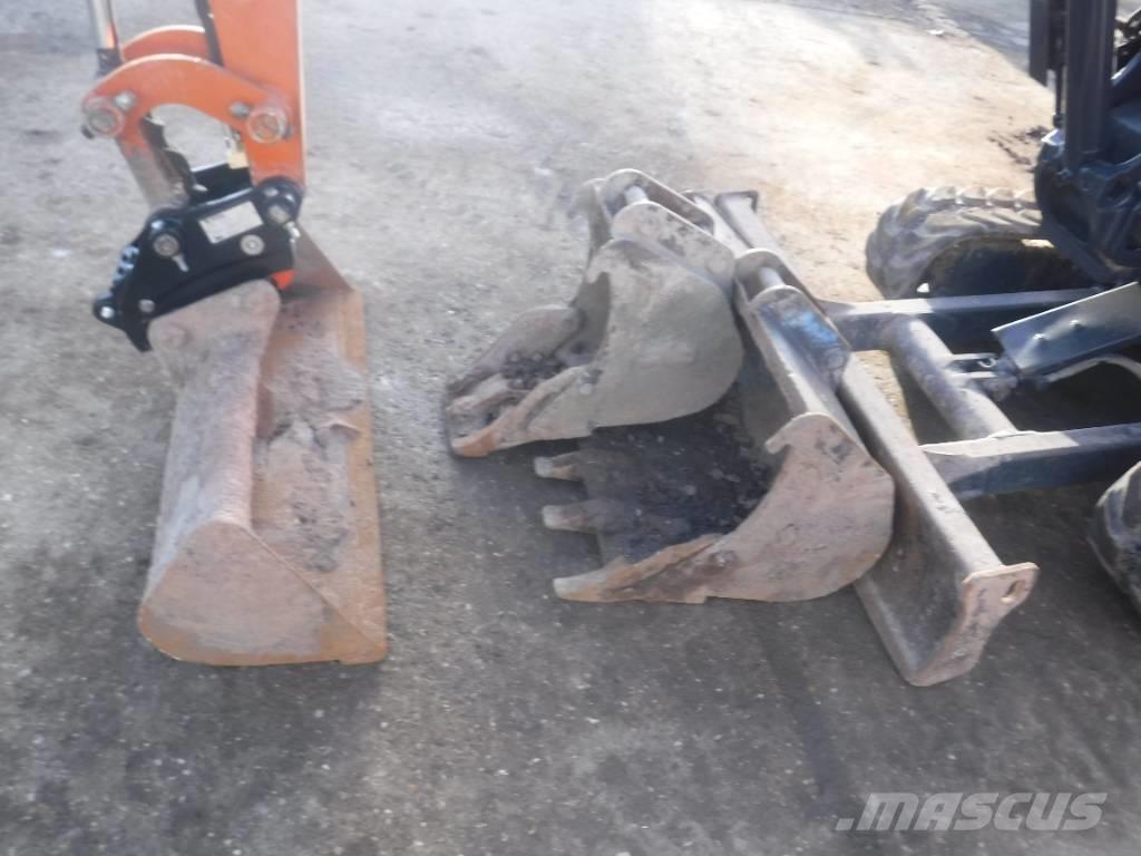 Hitachi ZX 33 U-6 Міні-екскаватори < 7т