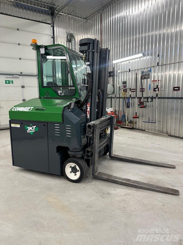 Combilift CB2500E Електронавантажувачі