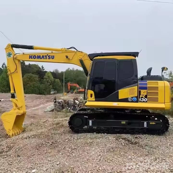 Komatsu PC130 Гусеничні екскаватори