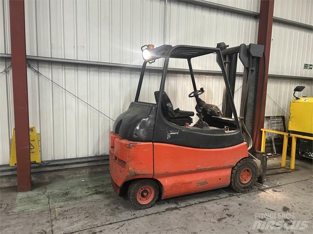 Linde E30-02 Електронавантажувачі