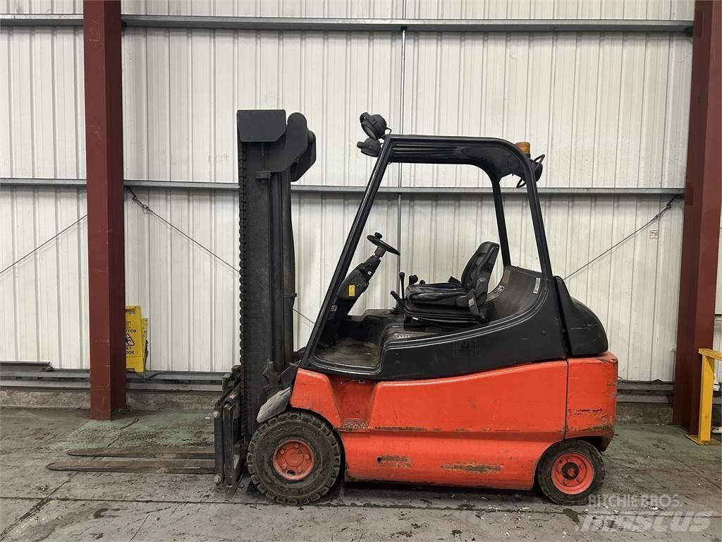 Linde E30-02 Електронавантажувачі