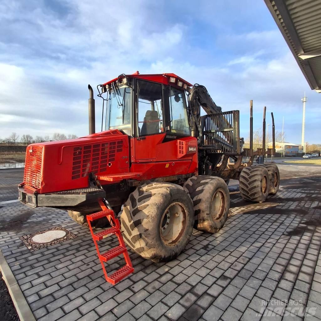Komatsu 840.4 Форвардери