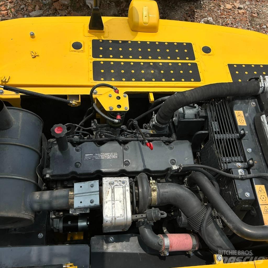 Komatsu 240-8 Гусеничні екскаватори