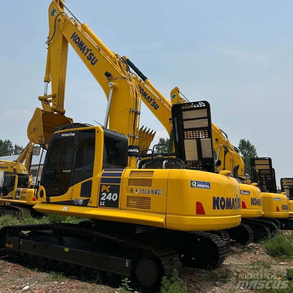 Komatsu 240-8 Гусеничні екскаватори