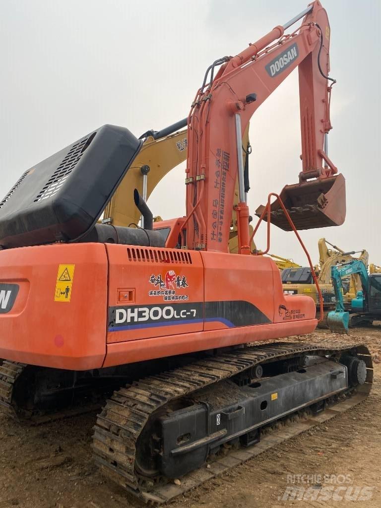 Doosan DH300-7 Гусеничні екскаватори