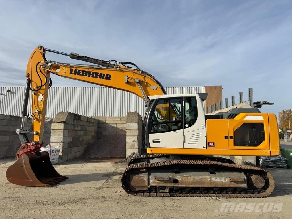 Liebherr R922 LC Гусеничні екскаватори