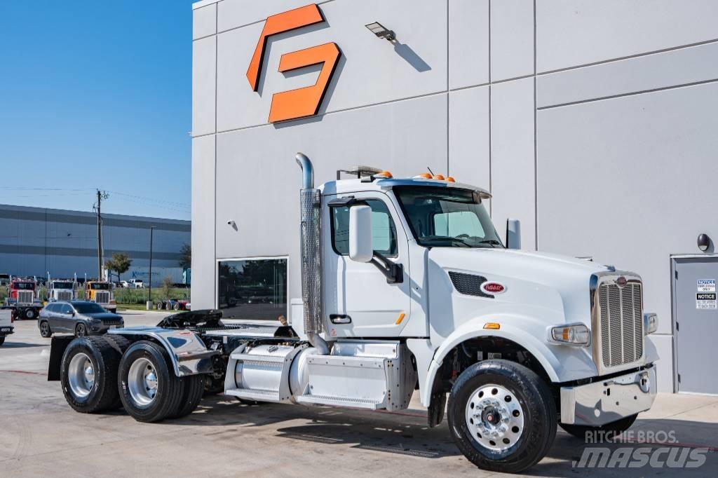 Peterbilt 567 Тягачі