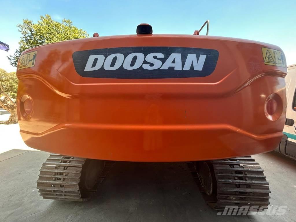 Doosan DX 225 Гусеничні екскаватори