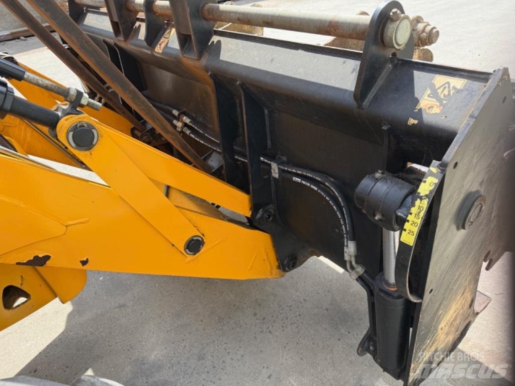 JCB 3 CX Екскаватори-навантажувачі