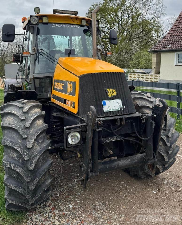 JCB Fastrac 1115 Трактори