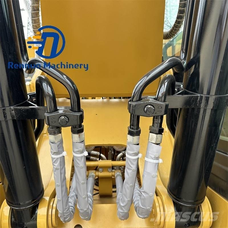 CAT 320GC Гусеничні екскаватори