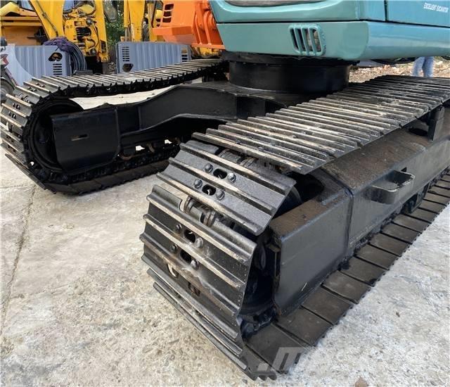 Hitachi EX120 Гусеничні екскаватори