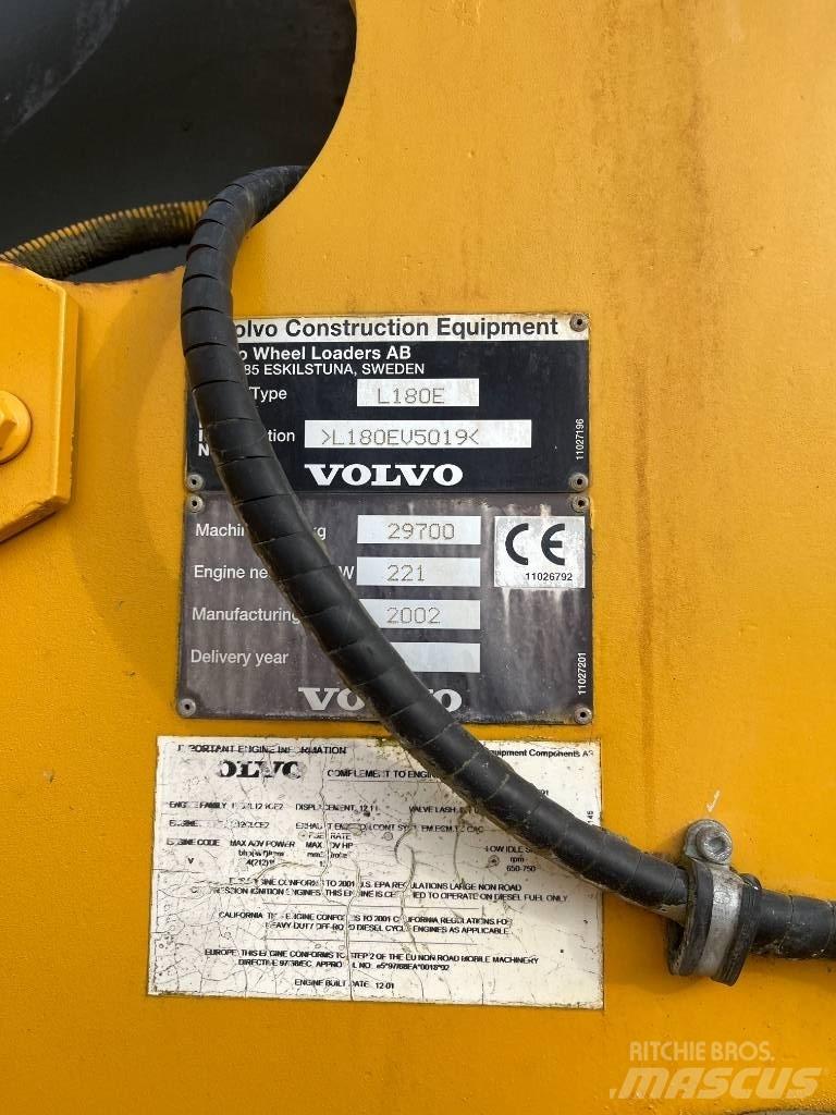 Volvo L 180 E Фронтальні навантажувачі