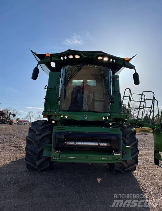 John Deere S 680 Зернозбиральні комбайни