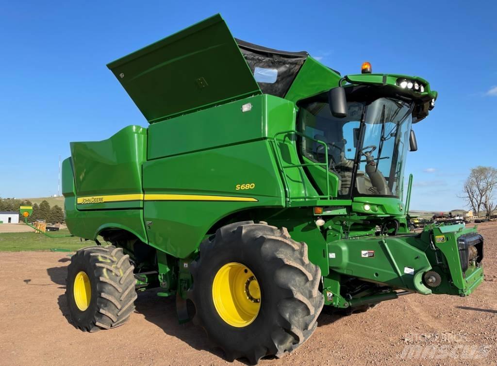 John Deere S 680 Зернозбиральні комбайни