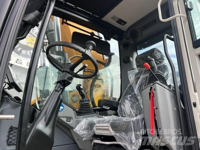 Liebherr 916 Колісні екскаватори