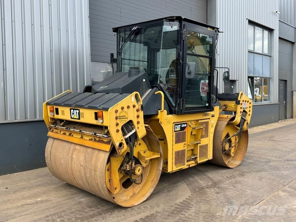 CAT CD54B Котки тротуарні
