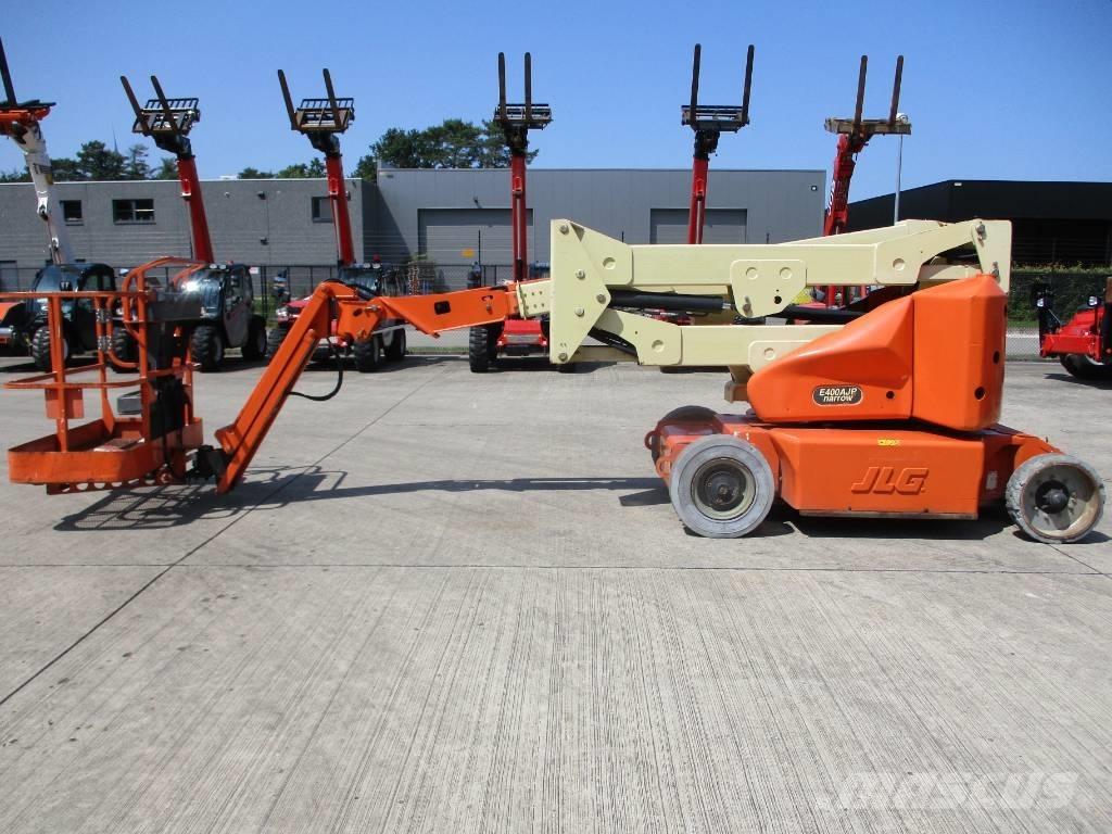 JLG E 400 AJPN (146) Компактні самохідні стрілові підйомники