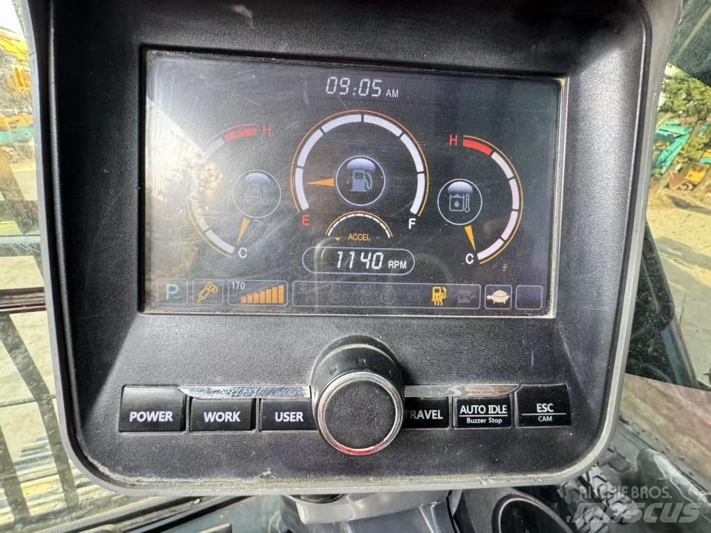 Hyundai 220LC-9S Гусеничні екскаватори