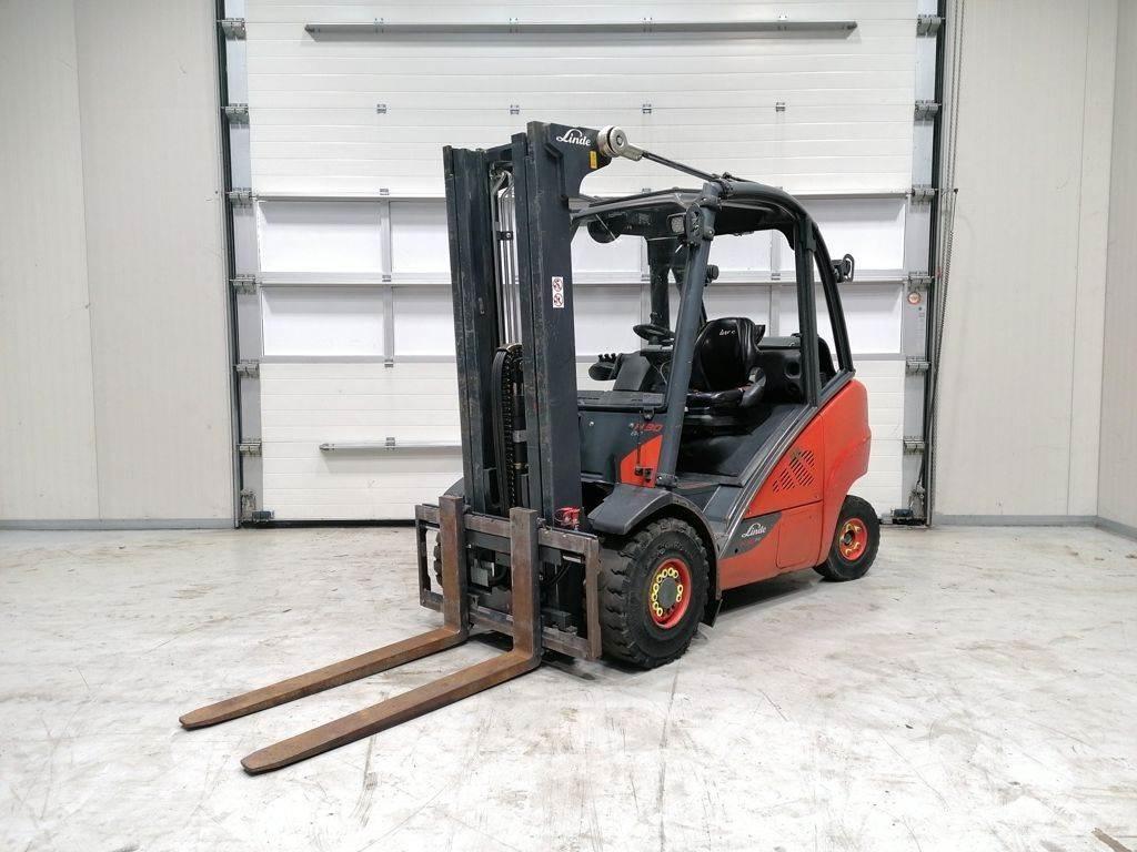 Linde H30T-02 Газові навантажувачі