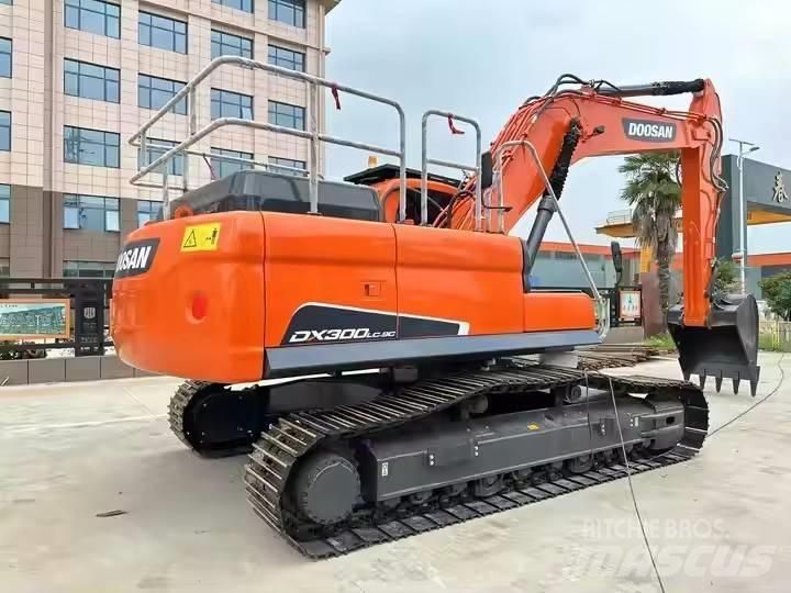 Doosan DX300LC-9C Гусеничні екскаватори