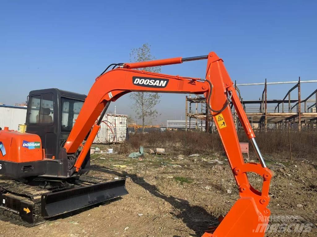 Doosan DH 55 Міні-екскаватори < 7т