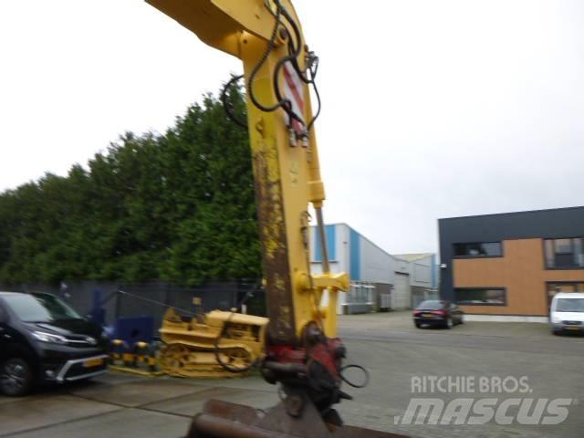 New Holland MH Plus Колісні екскаватори