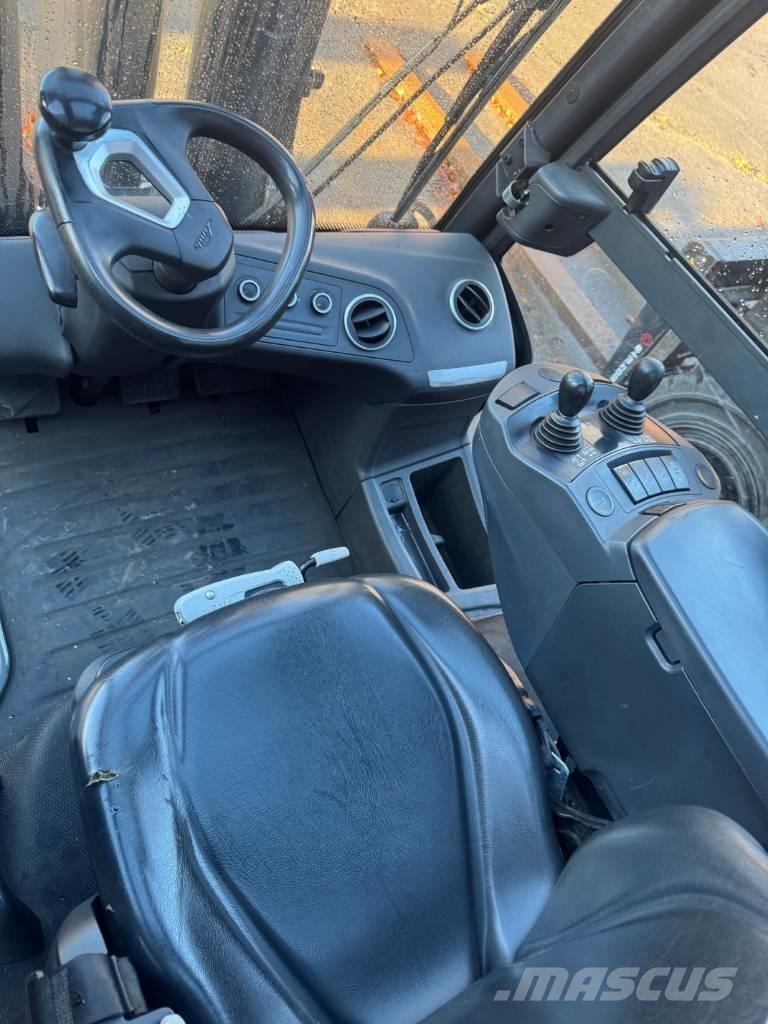 Linde H30D-01 Дизельні навантажувачі