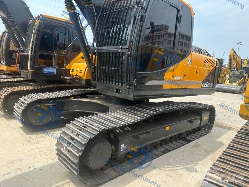 Hyundai R220LC-9S Гусеничні екскаватори