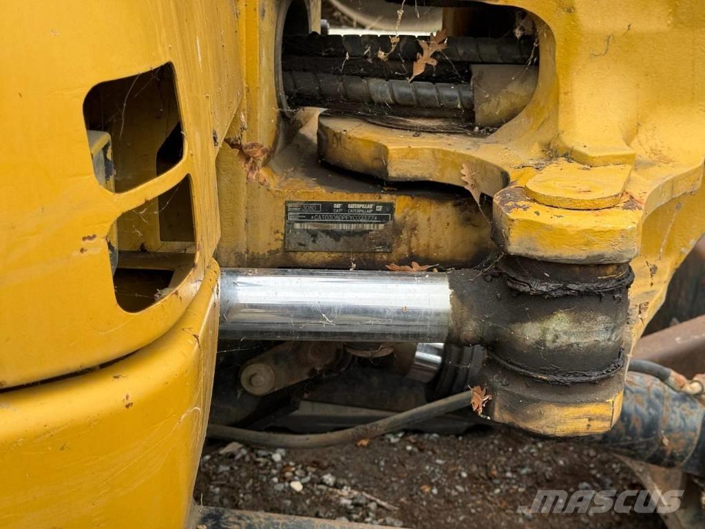 CAT CP 44 Грунтові котки