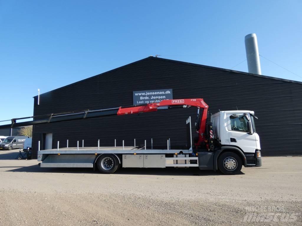 Scania P 220 Автокрани