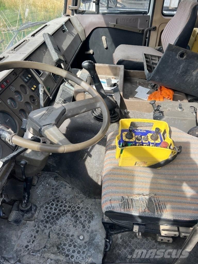 Iveco 330-36 H Бетононасоси