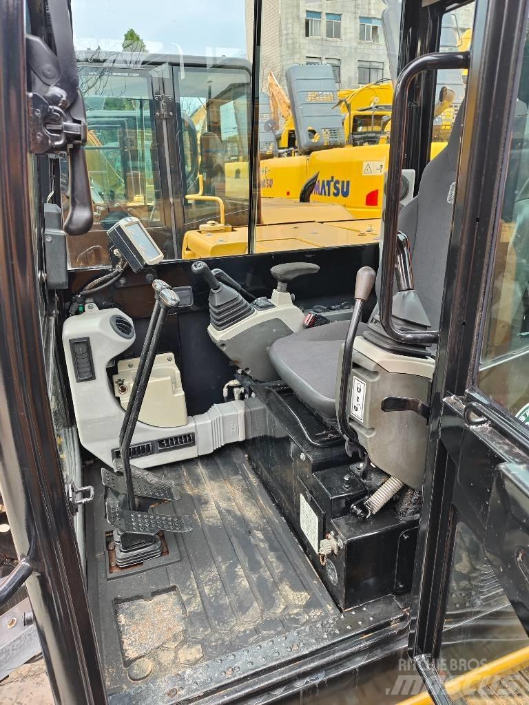 CAT 305.5 E2 Міні-екскаватори < 7т