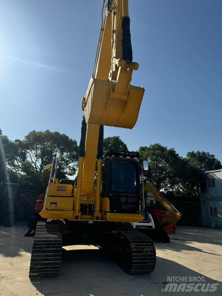 Komatsu PC 200-8 Гусеничні екскаватори