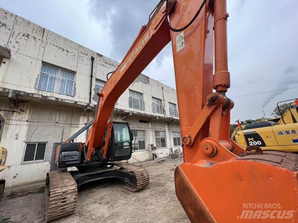 Hitachi ZX 240-3 Гусеничні екскаватори