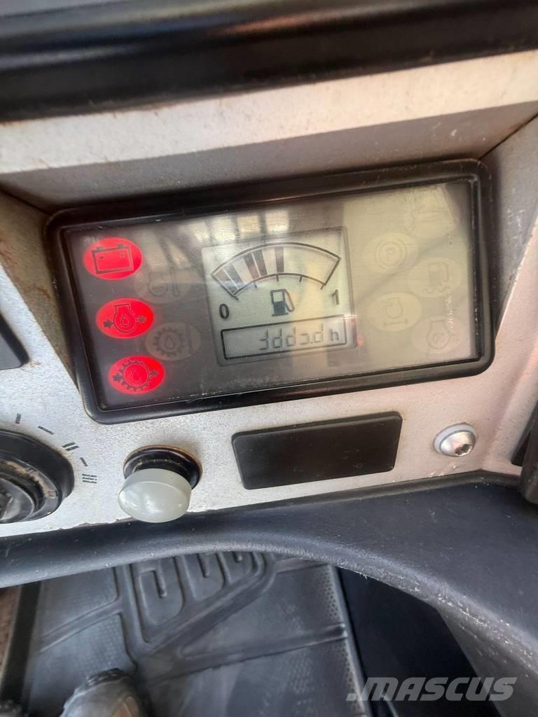 JCB 527-55 Телескопічний навантажувач