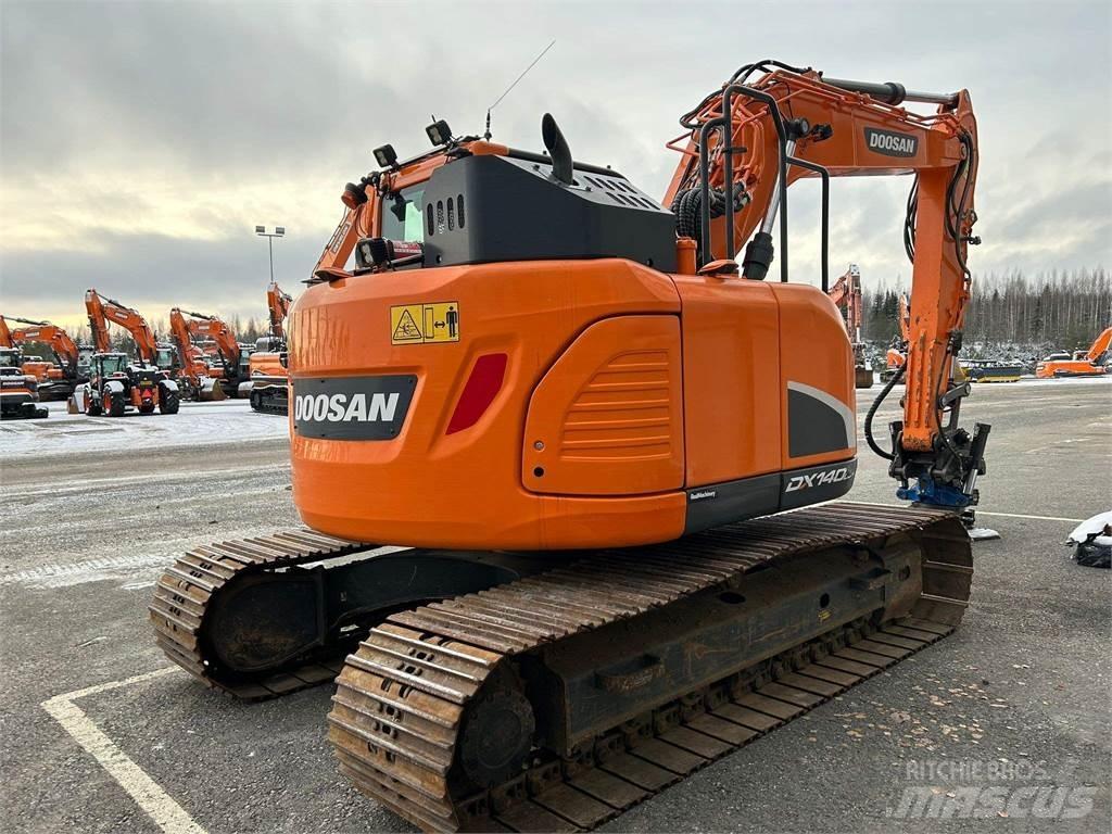 Doosan DX140LCR-5 Гусеничні екскаватори