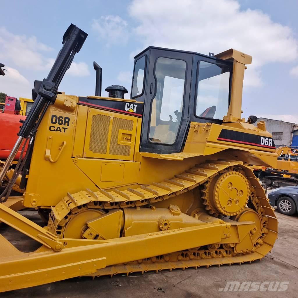 CAT D 6 R Гусеничні бульдозери