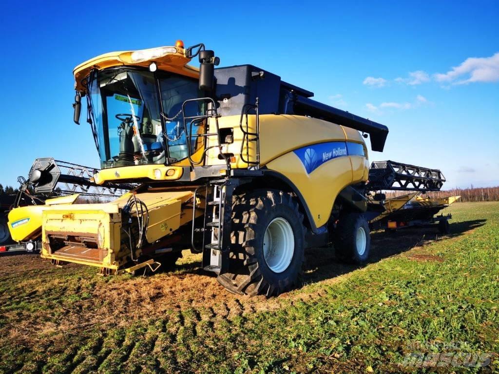 New Holland CX 8080 Зернозбиральні комбайни