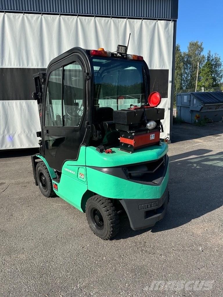 Mitsubishi FD 25 N Дизельні навантажувачі