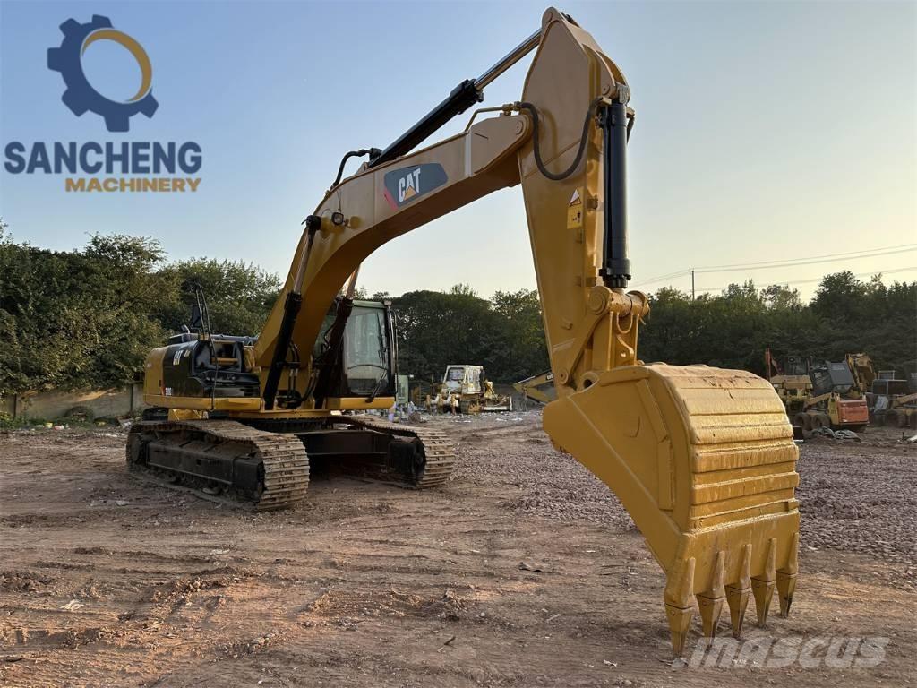 CAT 330 D L Гусеничні екскаватори