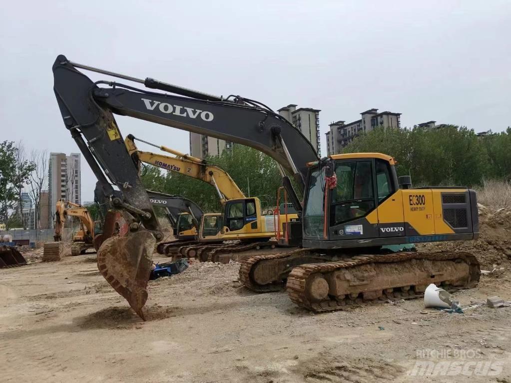 Volvo EC 300 Гусеничні екскаватори