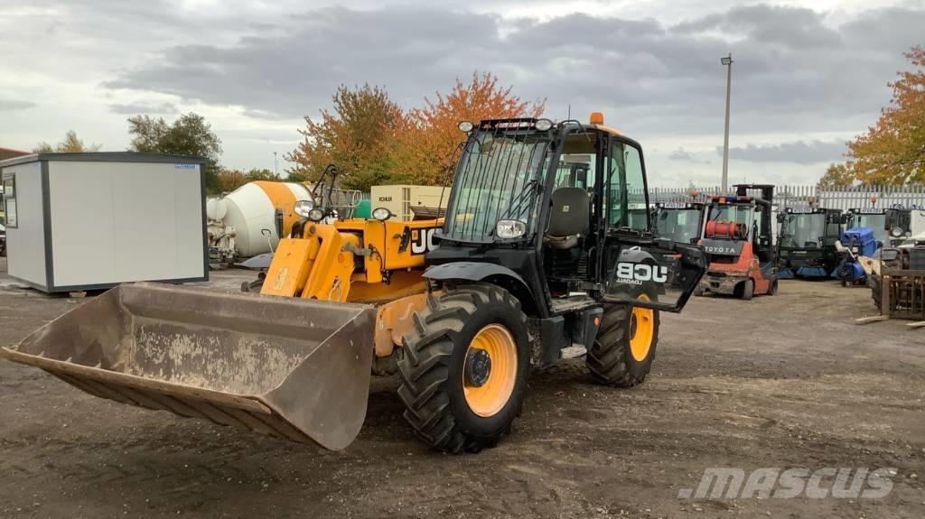 JCB 531-70 Телескопічні навантажувачі